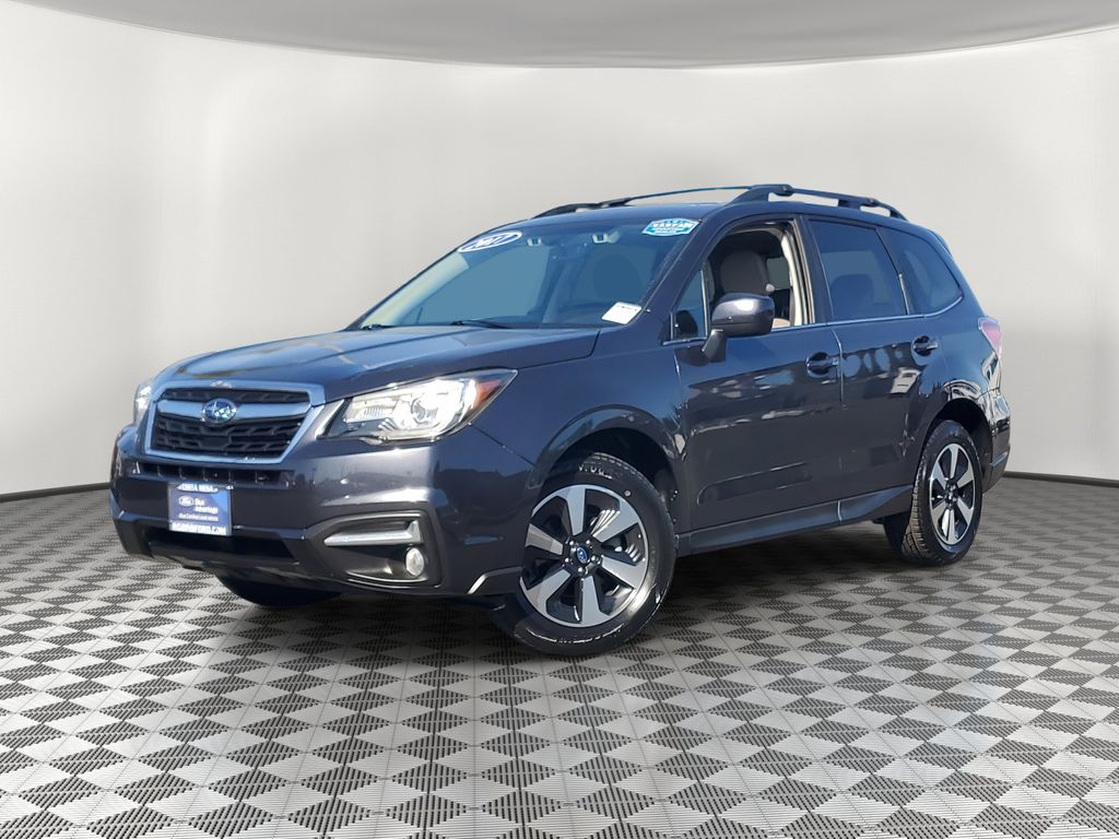 Used 2017 Subaru Forester Limited - photo 2