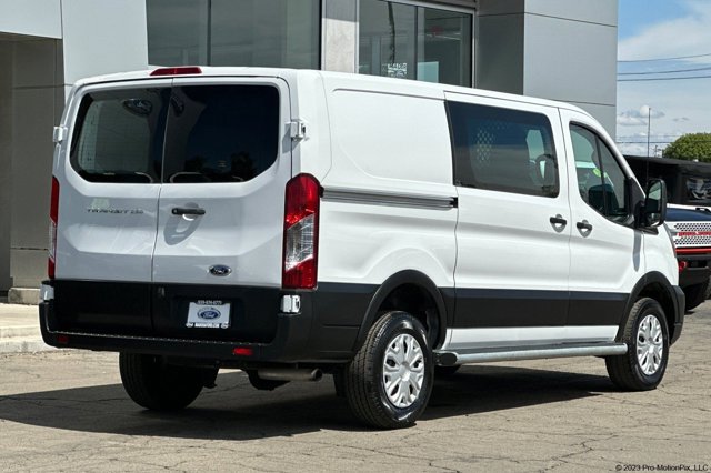 Used 2024 Ford Transit 250 - photo 2
