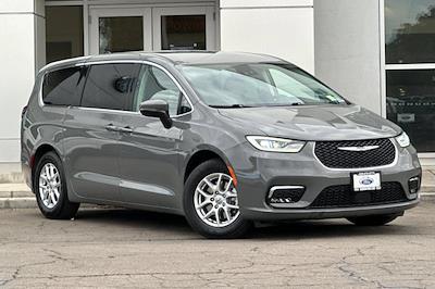 2023 Chrysler Pacifica FWD Minivan for sale #9239 - photo 2
