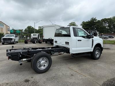 2025 Ford F-350 Regular Cab SRW 4WD Cab Chassis for sale #191025 - photo 2