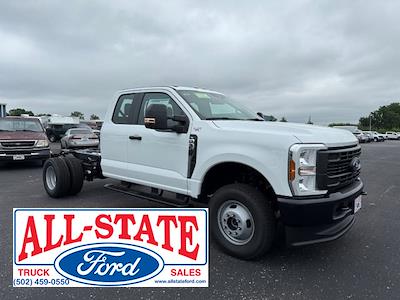 New 2025 Ford F-350 XL Super Cab 4WD Cab Chassis for sale #191125 - photo 1