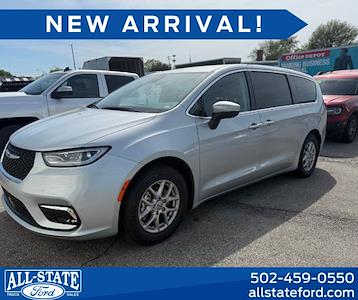 2023 Chrysler Pacifica FWD Minivan for sale #P7444 - photo 1