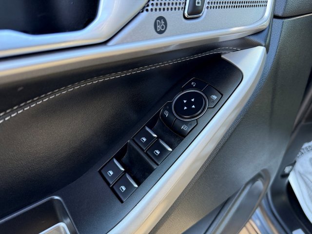 Used 2024 Ford Explorer - photo 13