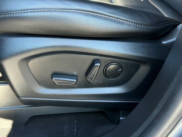 Used 2024 Ford Explorer - photo 16