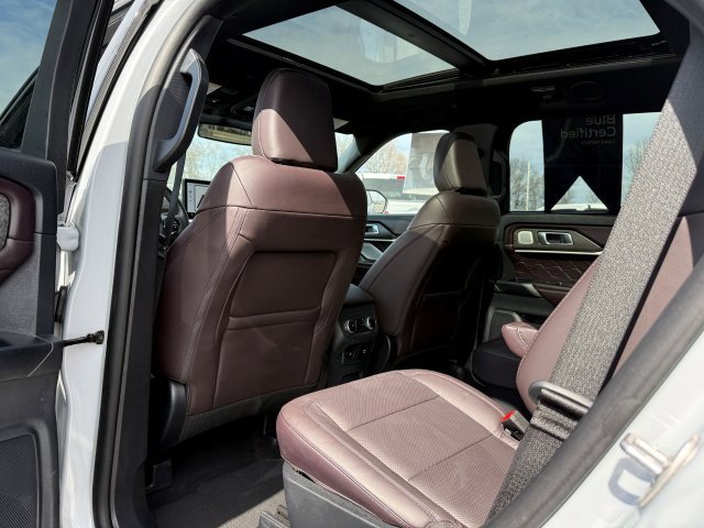 Used 2025 Ford Explorer - photo 17
