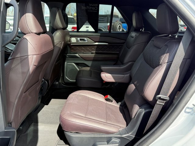 Used 2025 Ford Explorer - photo 18