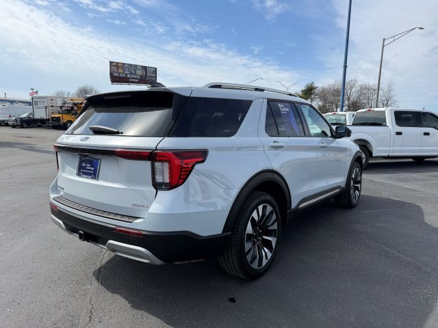 Used 2025 Ford Explorer - photo 7
