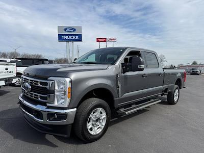 Used 2025 Ford F-250 - photo 1