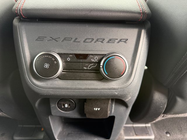Used 2025 Ford Explorer - photo 25