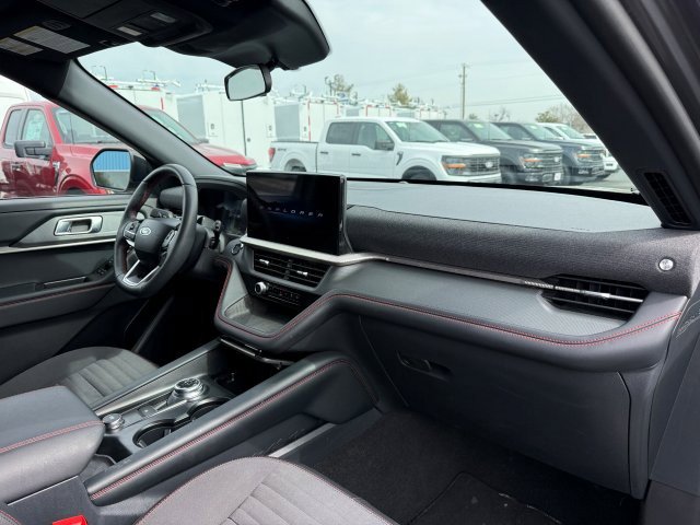 Used 2025 Ford Explorer - photo 27
