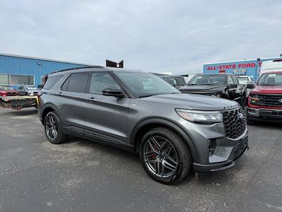 Used 2025 Ford Explorer - photo 1