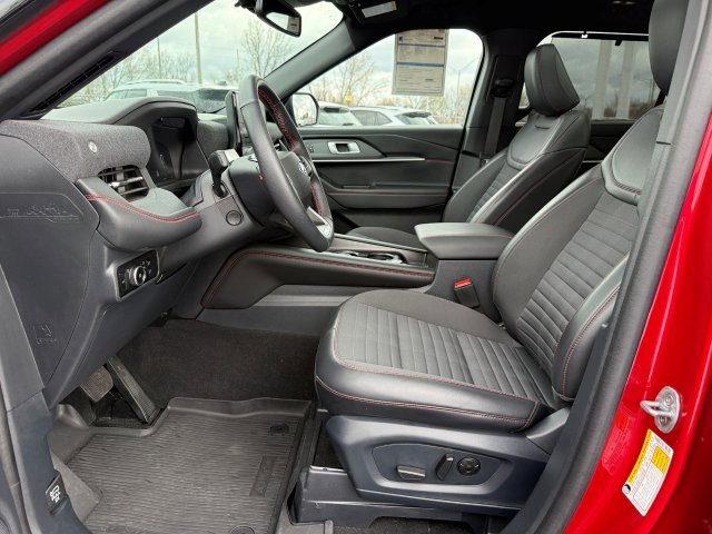 Used 2025 Ford Explorer - photo 15