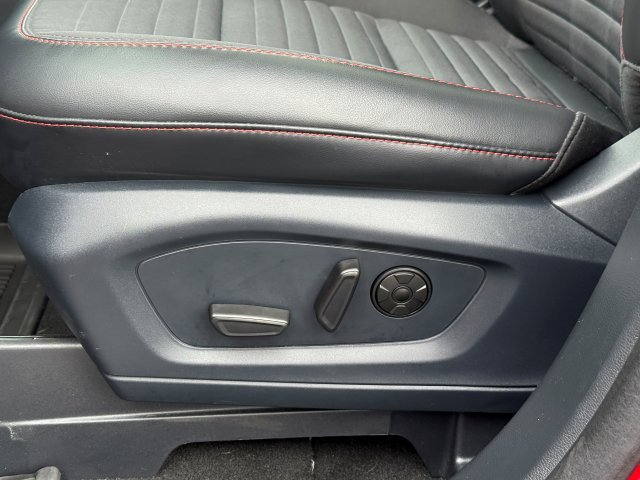 Used 2025 Ford Explorer - photo 16