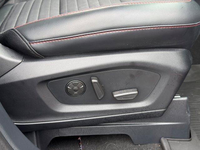 Used 2025 Ford Explorer - photo 32