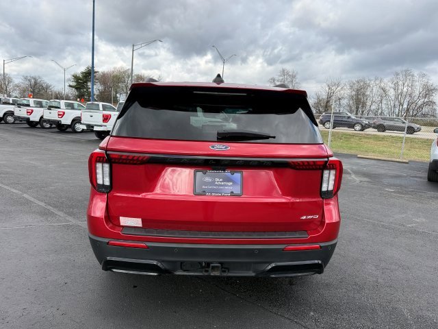 Used 2025 Ford Explorer - photo 5