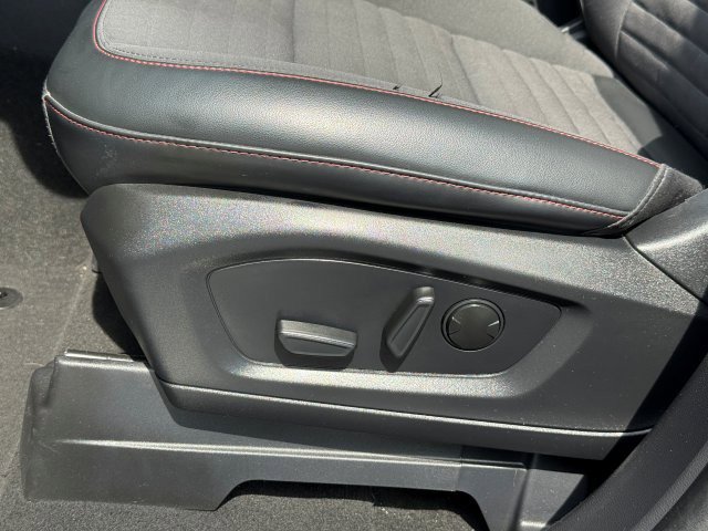 Used 2025 Ford Explorer - photo 15