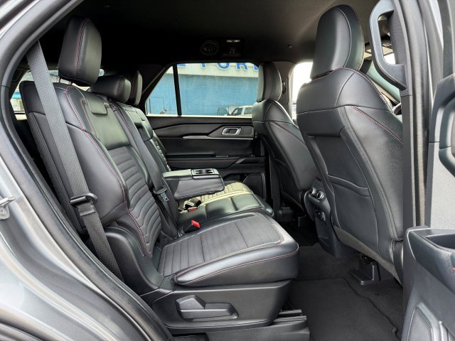 Used 2025 Ford Explorer - photo 23