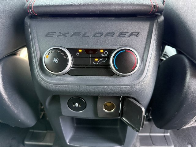 Used 2025 Ford Explorer - photo 24