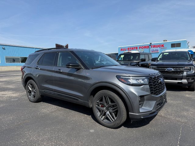 Used 2025 Ford Explorer - photo 40