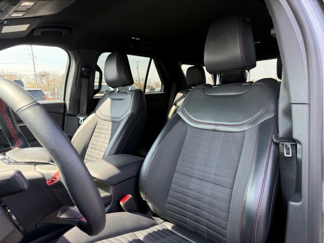 Used 2025 Ford Explorer - photo 15