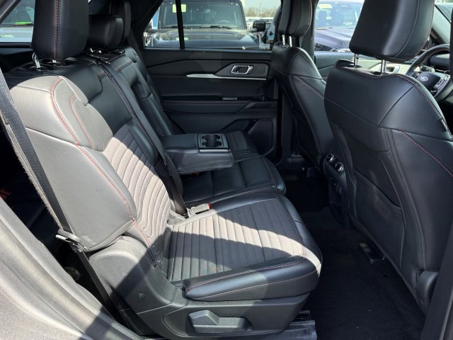 Used 2025 Ford Explorer - photo 23