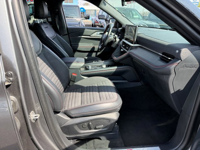 Used 2025 Ford Explorer - photo 27