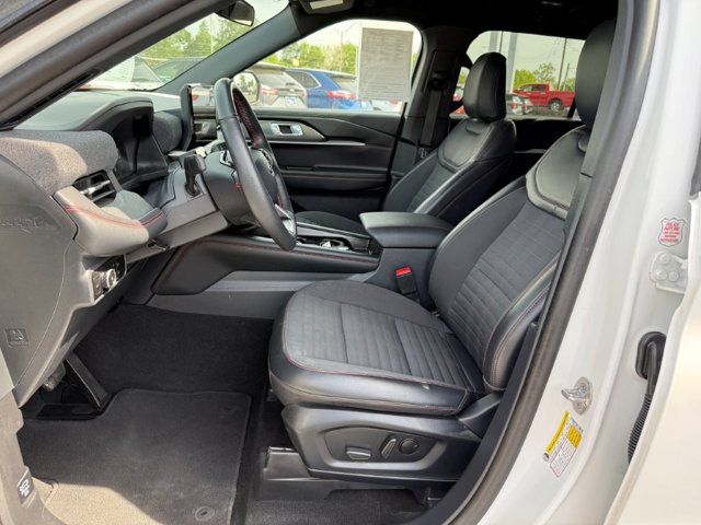 Used 2025 Ford Explorer - photo 14