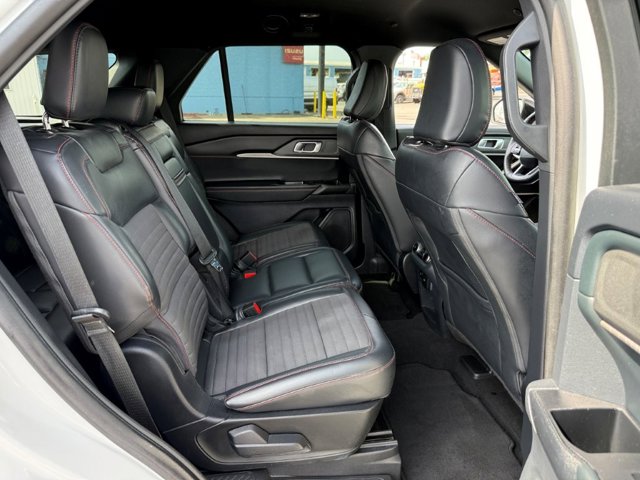Used 2025 Ford Explorer - photo 23