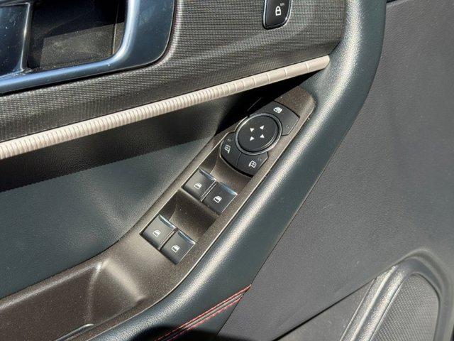 Used 2025 Ford Explorer - photo 11