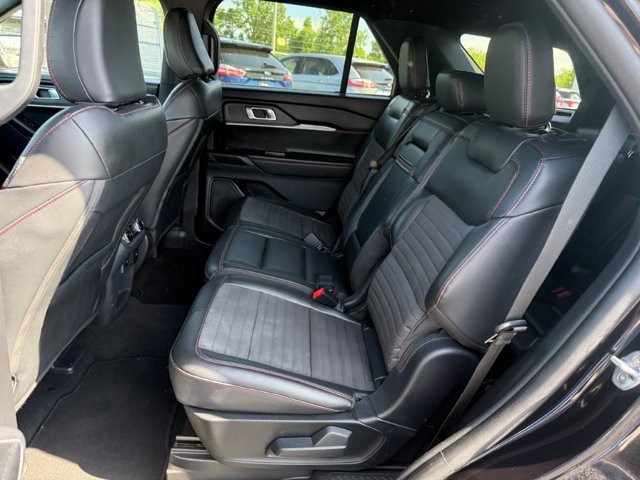Used 2025 Ford Explorer - photo 17