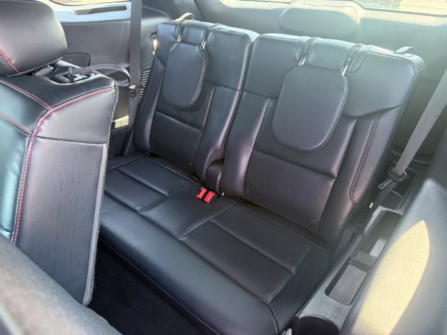 Used 2025 Ford Explorer - photo 18