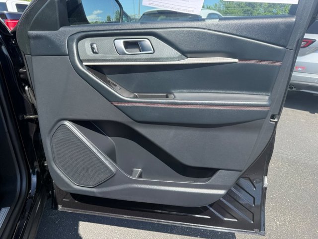 Used 2025 Ford Explorer - photo 24