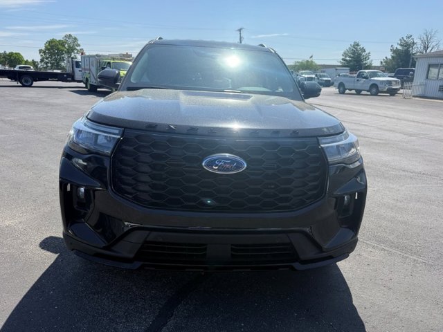 Used 2025 Ford Explorer - photo 6