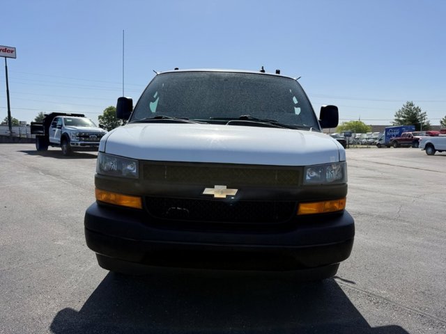 Used 2022 Chevrolet Express 2500 - photo 1