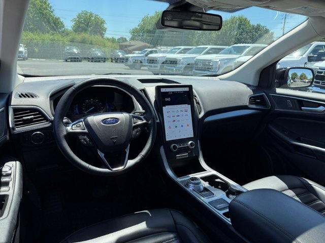 Used 2024 Ford Edge - photo 18