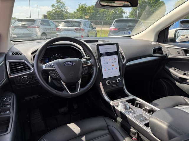 Used 2023 Ford Edge - photo 18