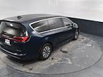 Used 2024 Chrysler Pacifica Select Minivan for sale #16P2127 - photo 42