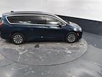 Used 2024 Chrysler Pacifica Select Minivan for sale #16P2127 - photo 43