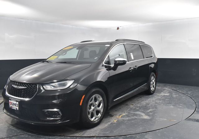 Used 2023 Chrysler Pacifica - photo 5