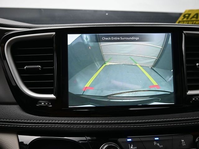 Used 2024 Chrysler Pacifica - photo 38