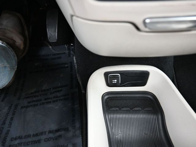 Used 2024 Chrysler Pacifica - photo 42