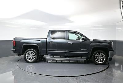 Used 2018 GMC Sierra 1500 SLT Crew Cab for sale #427871 - photo 2