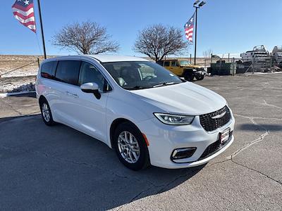 2023 Chrysler Pacifica FWD Minivan for sale #536139 - photo 2