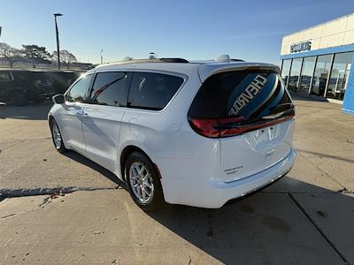 Used 2022 Chrysler Pacifica Touring L Minivan for sale #3795A - photo 2