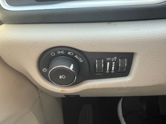 Used 2017 Chrysler Pacifica - photo 23