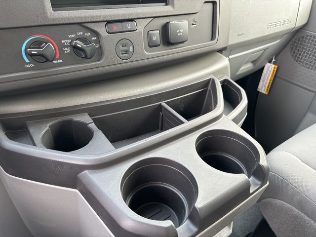 New 2025 Ford E-450 - photo 26