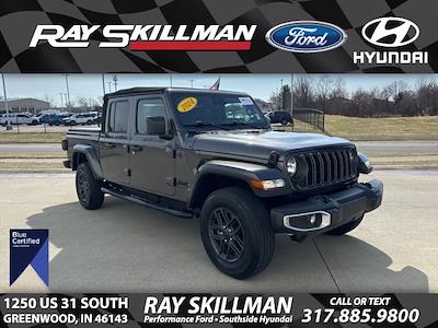 Used 2024 Jeep Gladiator - photo 1