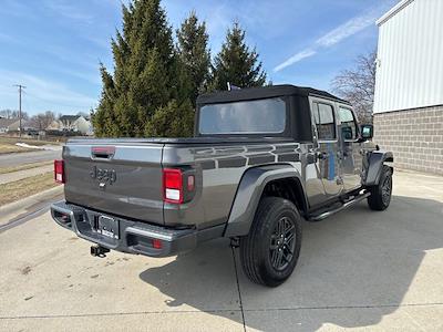 Used 2024 Jeep Gladiator - photo 1