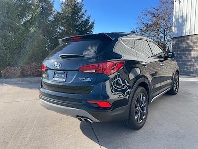 2018 Hyundai Santa Fe 4x4, SUV for sale #H10051B - photo 2