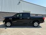 2017 Nissan Titan Crew Cab 4x4 Pickup for sale #J1753A - photo 9